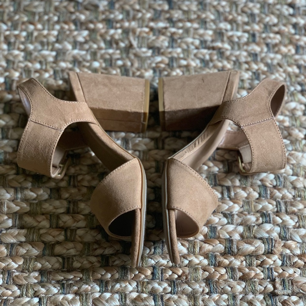 Open Toe Chunky Block Heel with Buckle - Picture 7 of 7
